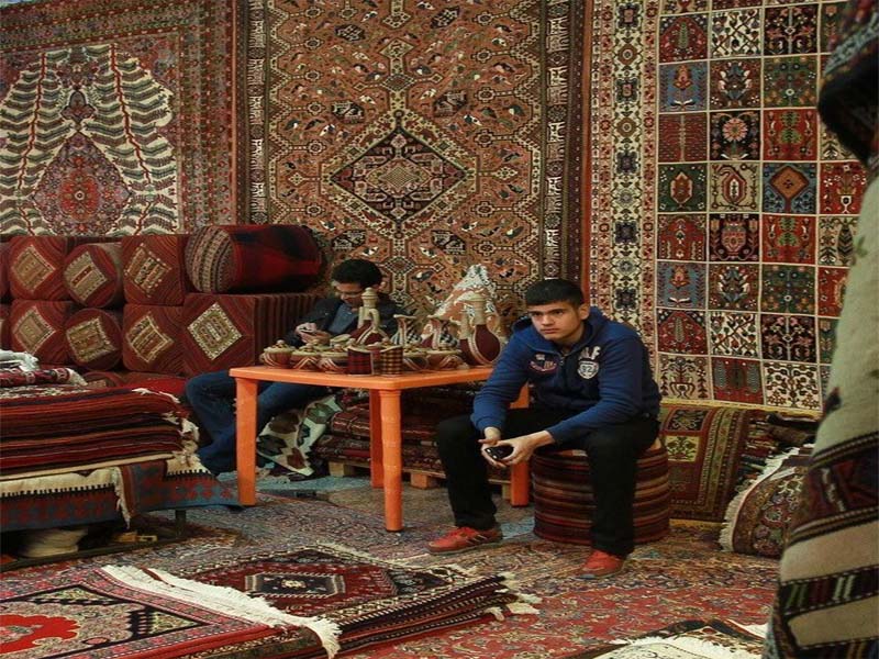 فرش دستباف آذرشهر